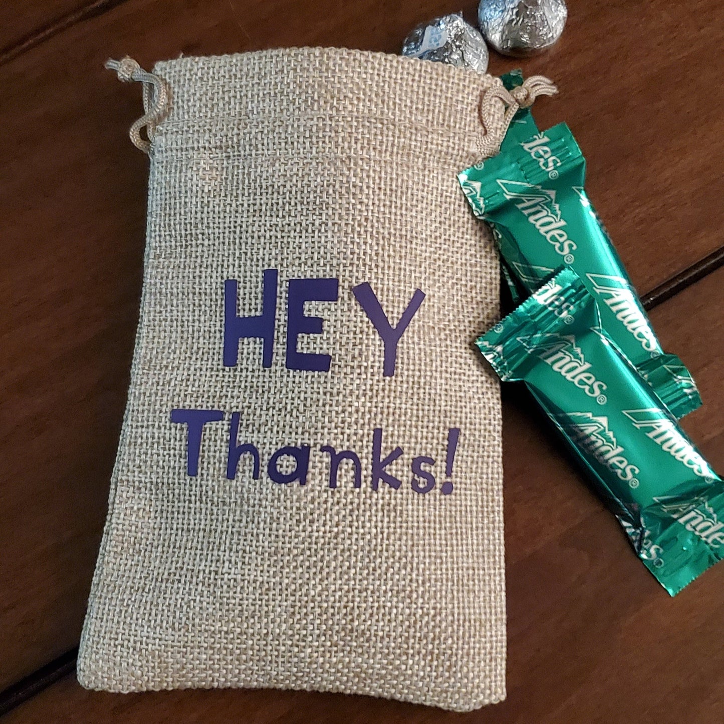 Mini Burlap Party Favor Bags – Fun, Customizable, and Gift-Ready!