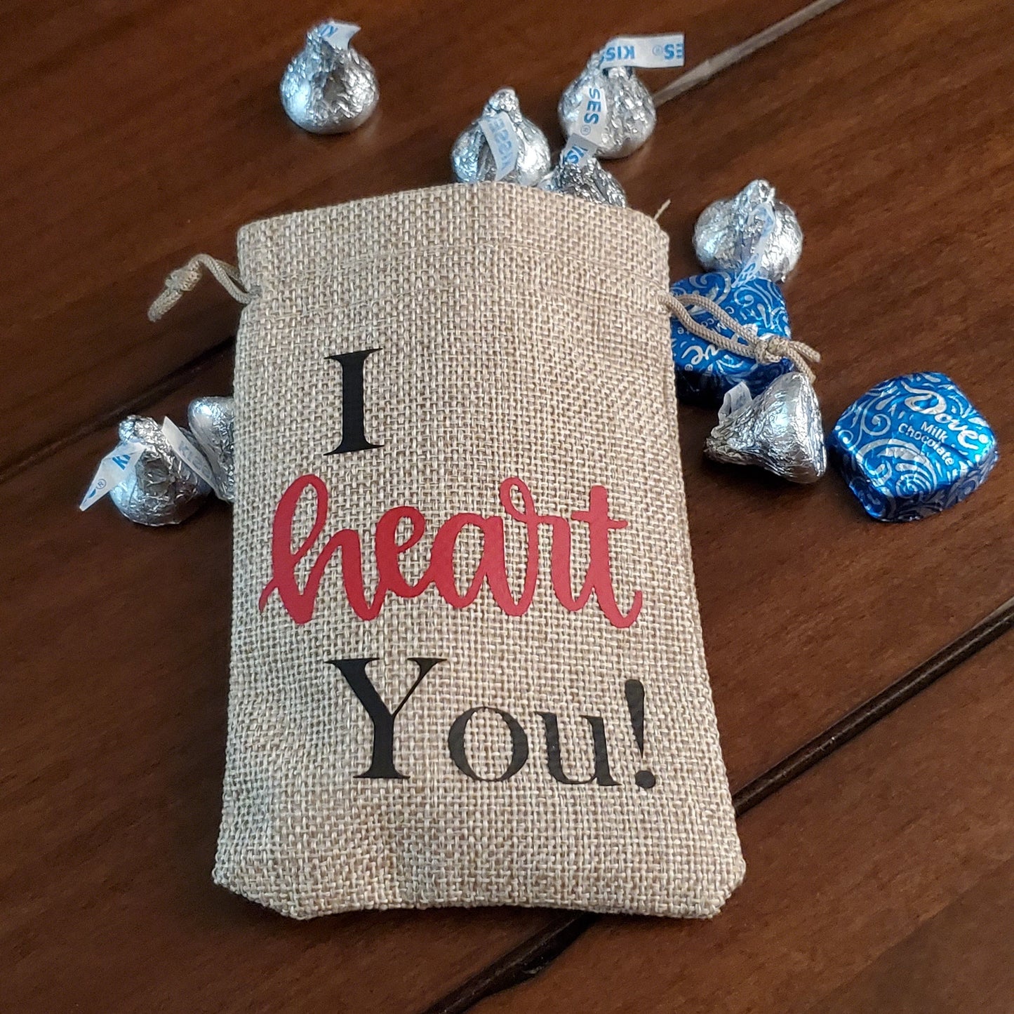 Mini Burlap Party Favor Bags – Fun, Customizable, and Gift-Ready!